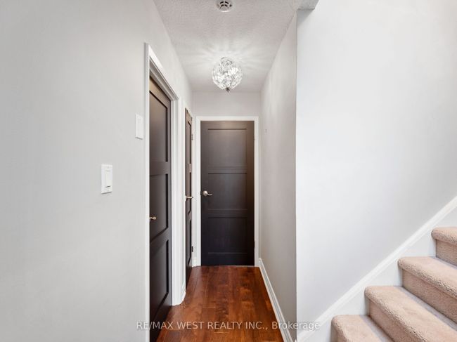 8 - 1564 Kerns Rd, Condo with 4 bedrooms, 2 bathrooms and 2 parking in Burlington ON | Image 17
