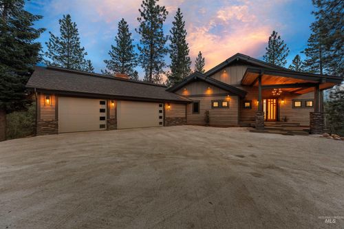 17 Madelyn Ct., Garden Valley, ID, 83622 | Card Image