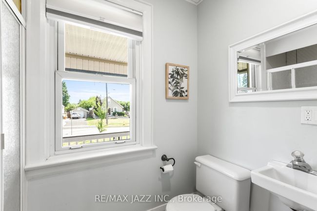 110 Gibbons St, House other with 3 bedrooms, 2 bathrooms and 3 parking in Oshawa ON | Image 26