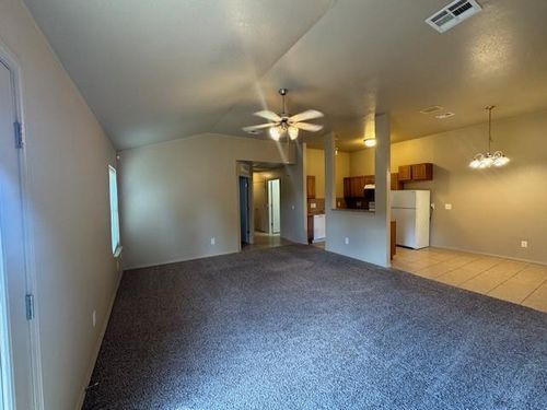 3629 Vanguard Dr, Yukon, OK, 73099-3205 | Card Image