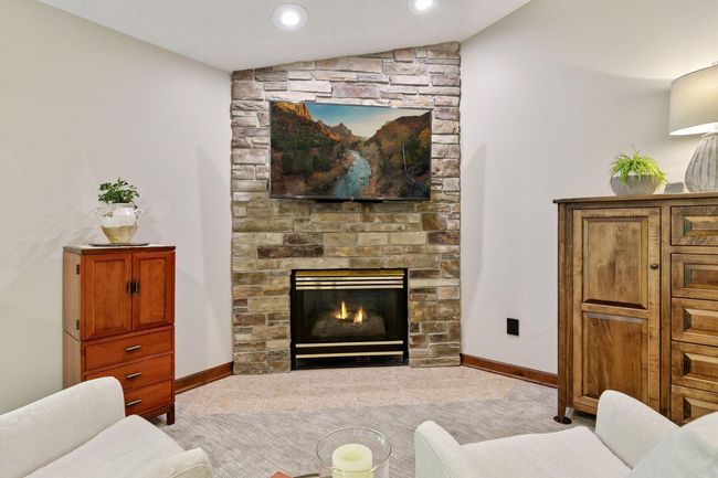 1405 W Farm Rd, House other with 5 bedrooms, 5 bathrooms and null parking in Chaska MN | Image 45