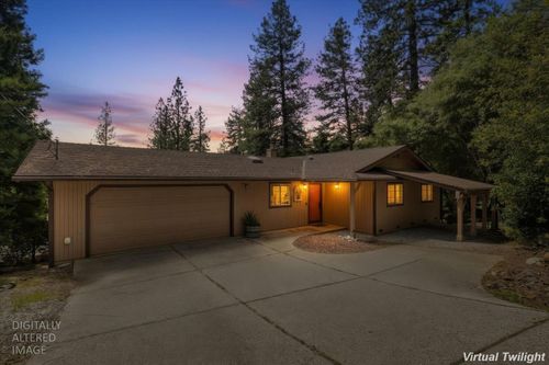 11163 Norager Way, Grass Valley, CA, 95949-6735 | Card Image