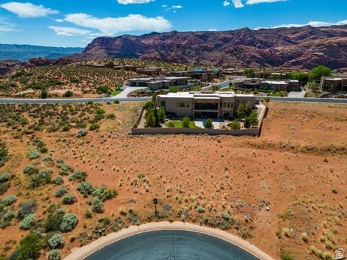 1027-1027 W Basalt Cir, Saint George, UT, 84770 | Card Image