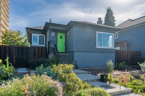 3726 Trinity St, Burnaby, BC, V5C1N2 | Card Image