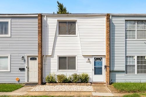 1260 Green Cedar Ln, Virginia Beach, VA, 23453-2805 | Card Image