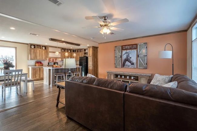 18105 County Rd, House other with 3 bedrooms, 2 bathrooms and null parking in Stanton TX | Image 4