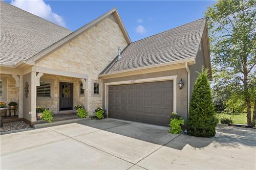 14747 Norwood St, Leawood, KS, 66224-4611 | Card Image