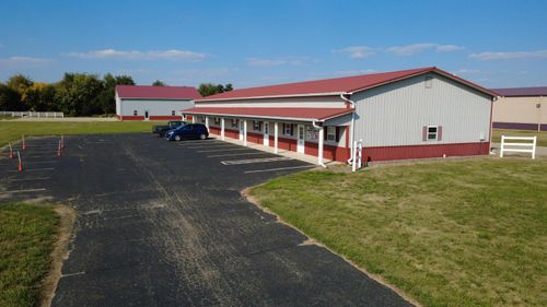 665 Granite Dr, Circleville, OH, 43113-8833 | Card Image
