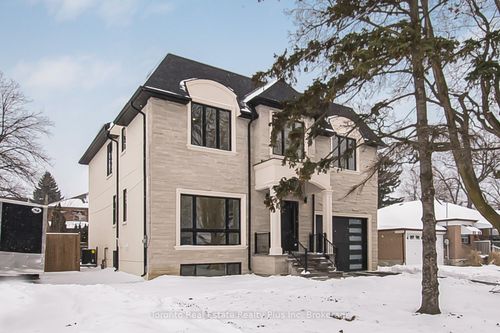 25 Cronin Dr, Etobicoke, ON, M9B4T7 | Card Image