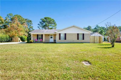 198 Tavares Drive, House other with 3 bedrooms, 2 bathrooms and null parking in Saraland AL | Image 2