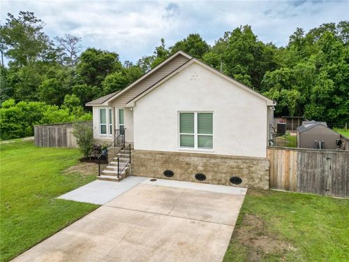 22167 Moss St, Ponchatoula, LA, 70454-5487 | Card Image