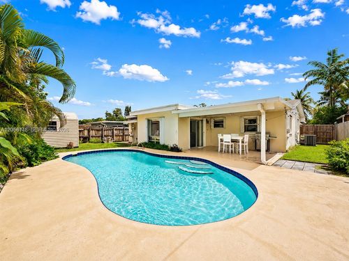 2210-2210 N 57th Way, Hollywood, FL, 33021-3829 | Card Image