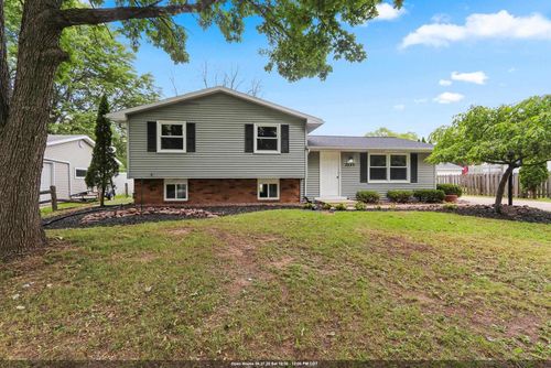 2389 Hampton Avenue, GREEN BAY, WI, 54311 | Card Image