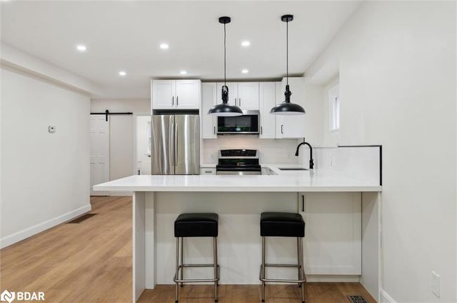 289 Houghton Ave S, House other with 3 bedrooms, 3 bathrooms and 5 parking in Hamilton ON | Image 10
