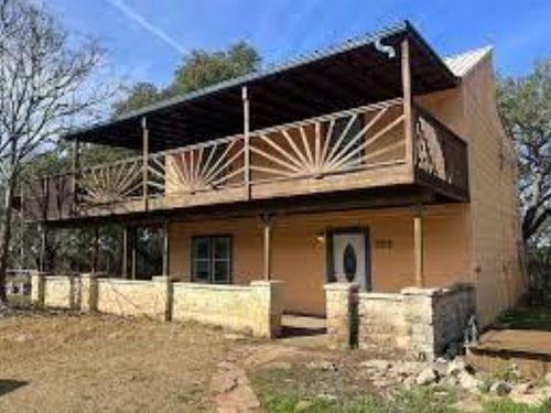 230 Six Pines Road, San Marcos, TX, 78666 | Card Image