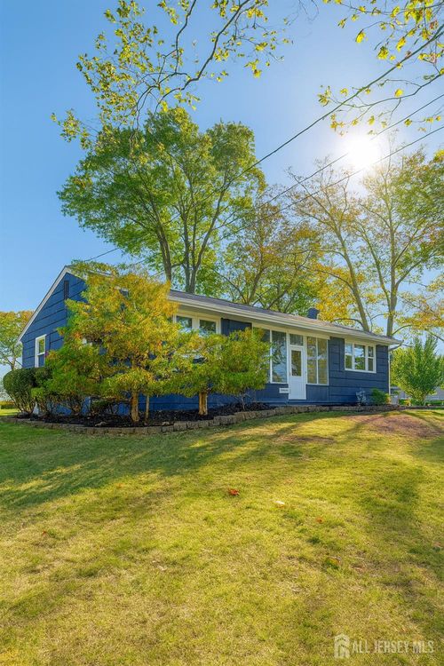 93 Vera St, Piscataway, NJ, 08854-2578 | Card Image