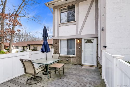 8 Birchwood Road, Brookhaven, NY, 11763 | Card Image