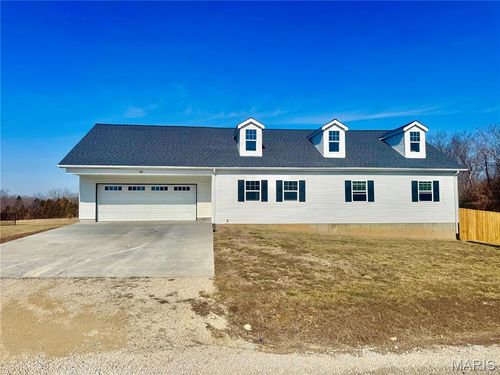 300 Blackberry Ln, Bismarck, MO, 63624-3600 | Card Image