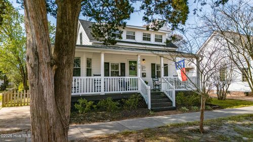 1205 Evans St, Morehead City, NC, 28557-4138 | Card Image