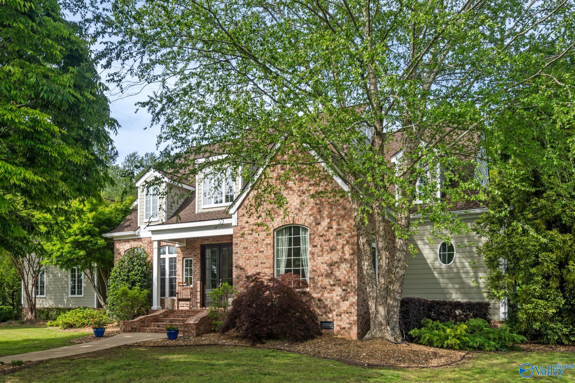 Magnolia Trl, Centre, AL 35960