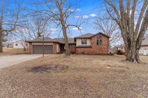 748 E Bluff Drive, Springfield, MO, 65803 | Card Image