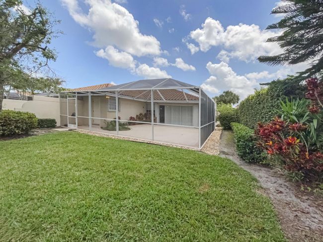 7789 Se Spicewood Cir, Condo with 2 bedrooms, 2 bathrooms and null parking in Hobe Sound FL | Image 8