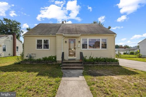 735 Yale Ter, VINELAND, NJ, 08360-5818 | Card Image