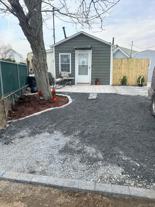 102 Russell St, Howard Beach, NY, 11414-3951 | Card Image