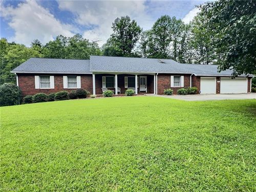 5096 Nc Highway 16 S, Moravian Falls, NC, 28654-9153 | Card Image
