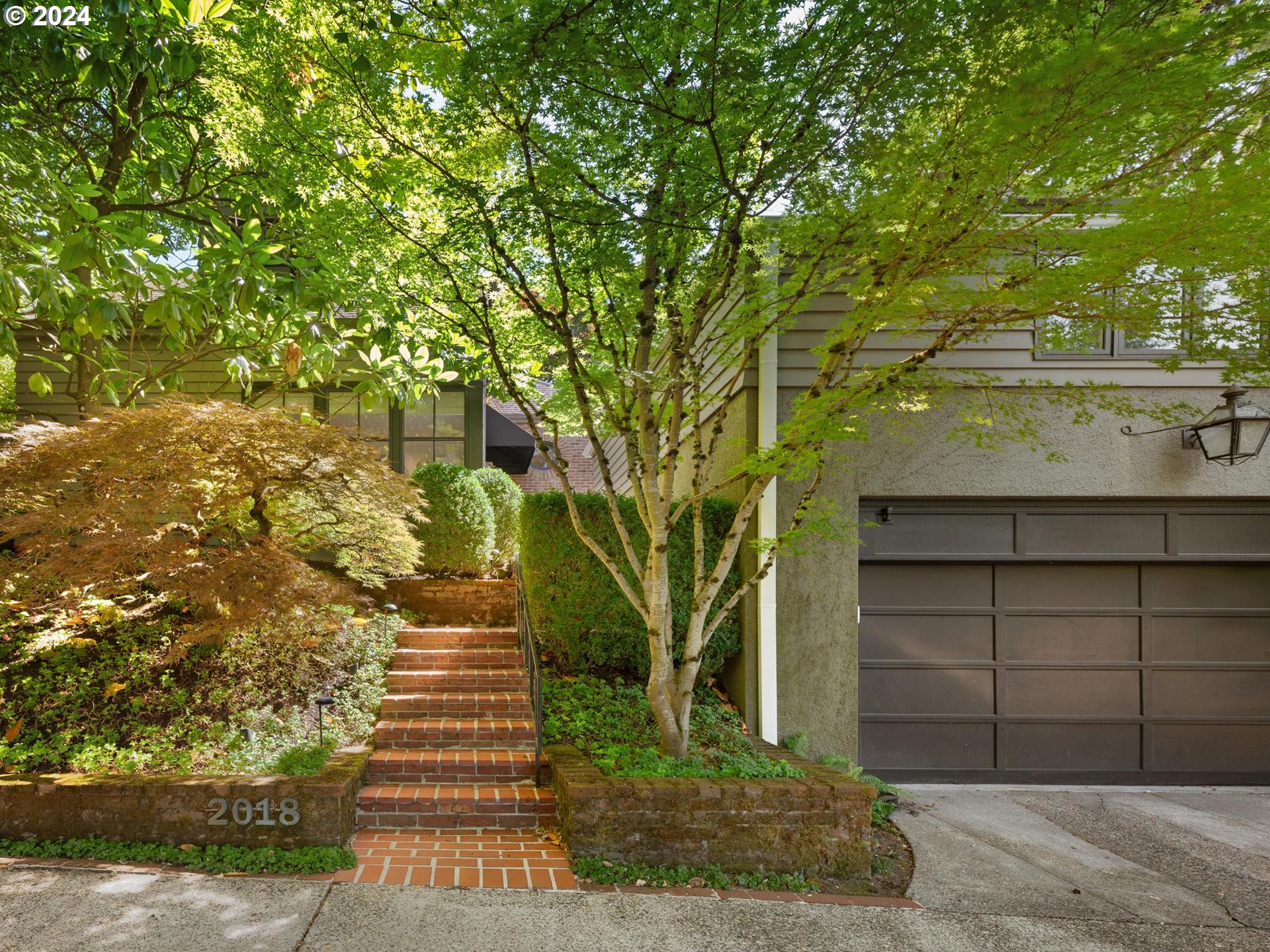 Laurel St, Portland, OR 97201