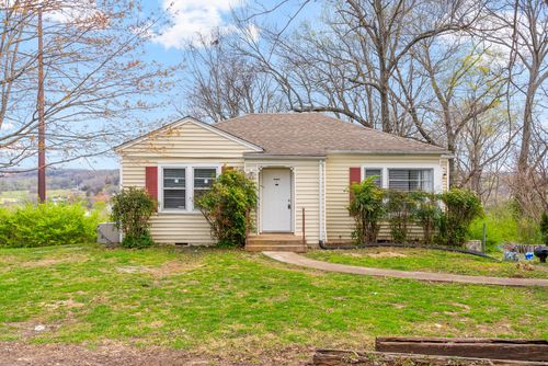 upstairs-121 Lookout Dr, Clarksville, TN, 37040 | Card Image