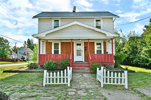 304 Cherry Ave, Niles, OH, 44446-2520 | Card Image