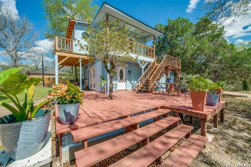 1723 Medina Cir, San Antonio, TX, 78264-4224 | Card Image