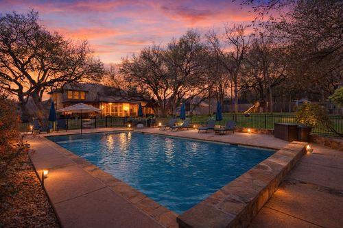 2205 High View Dr, Belton, TX, 76513-1054 | Card Image