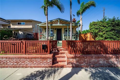 817 Delaware St, Huntington Beach, CA, 92648-4723 | Card Image
