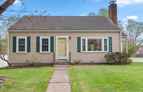 557 Main St, West Newbury, MA, 01985-1106 | Card Image
