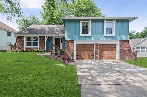 8900 E 81st St, Raytown, MO, 64138-1505 | Card Image