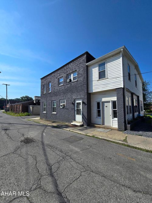 801 Front St, Cresson, PA, 16630-1101 | Card Image