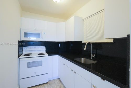 apt-9-3050 Nw 21st Ave, Miami, FL, 33142-8554 | Card Image