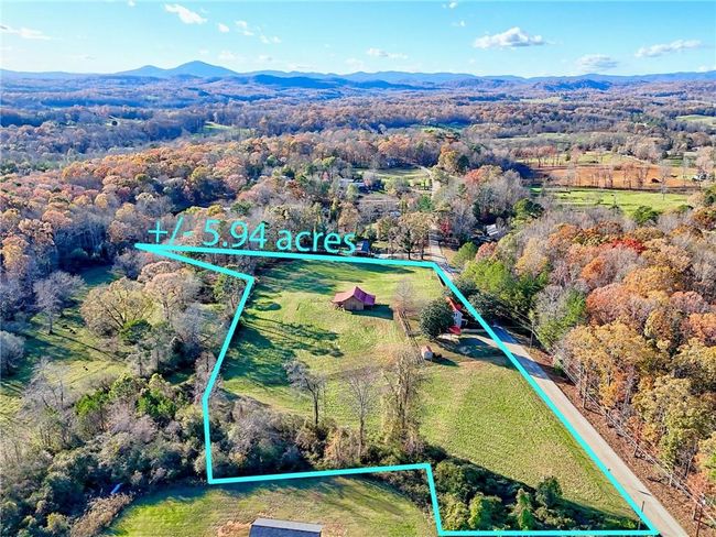 1096 Sutton Mill Rd, House other with 3 bedrooms, 2 bathrooms and 9 parking in Clarkesville GA | Image 6