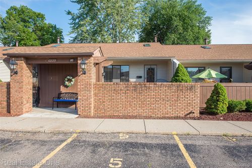 4-62177 Ticonderoga Dr, South Lyon, MI, 48178-1076 | Card Image