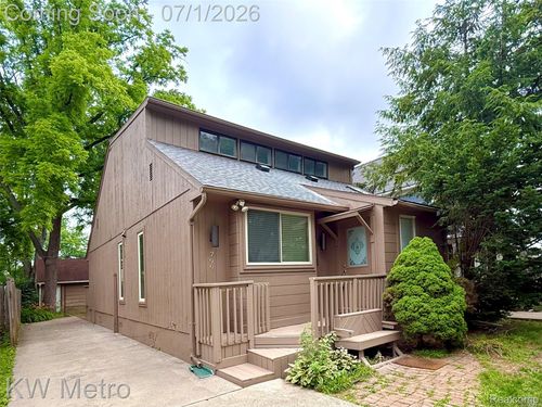 799 Emmons Ave, Birmingham, MI, 48009-2087 | Card Image