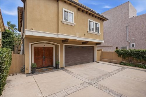 b-520 N Elena Ave, Redondo Beach, CA, 90277-2160 | Card Image