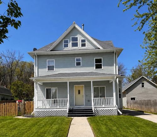 321 S Main St, Cottage Grove, WI, 53527-9502 | Card Image