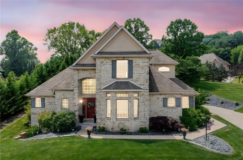 10601 Sophia Ct, Irwin, PA, 15642-4925 | Card Image