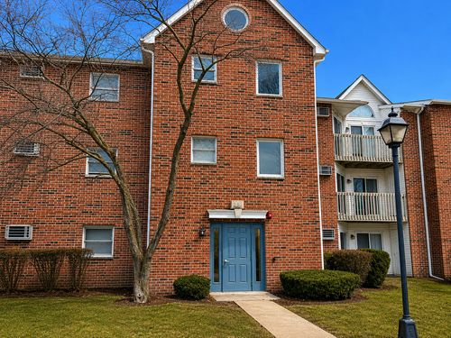3f-1343 Cunat Ct, Lake In The Hills, IL, 60156-5297 | Card Image