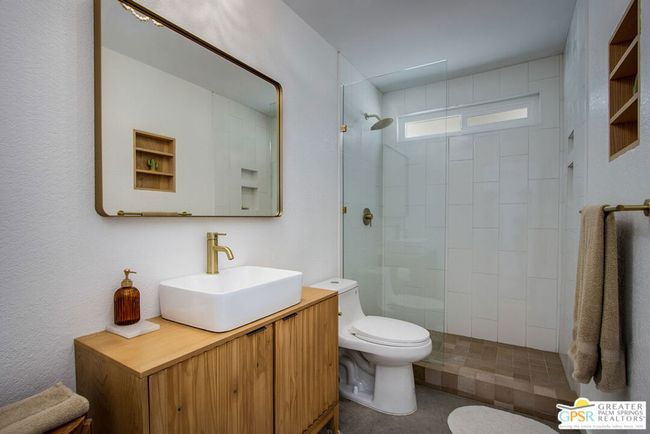 4742 Avenida La Flora Desierta, House other with 2 bedrooms, 1 bathrooms and 3 parking in Joshua Tree CA | Image 12