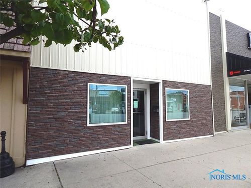 125 N Fulton St, Wauseon, OH, 43567-1308 | Card Image