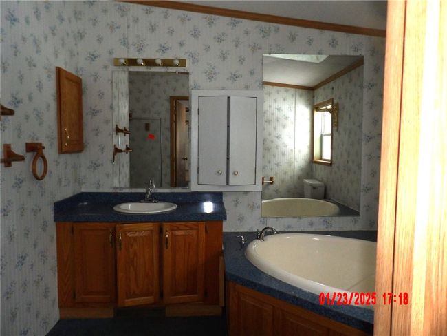 343 Sieg Hill Rd, House other with 3 bedrooms, 2 bathrooms and 2 parking in West Middlesex PA | Image 14