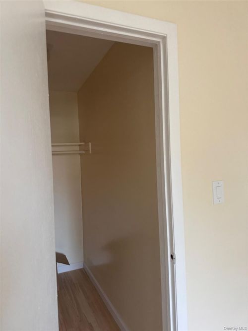 fl-2nd-163 Phroane Ave, Jamaica, NY, 11433-3937 | Card Image
